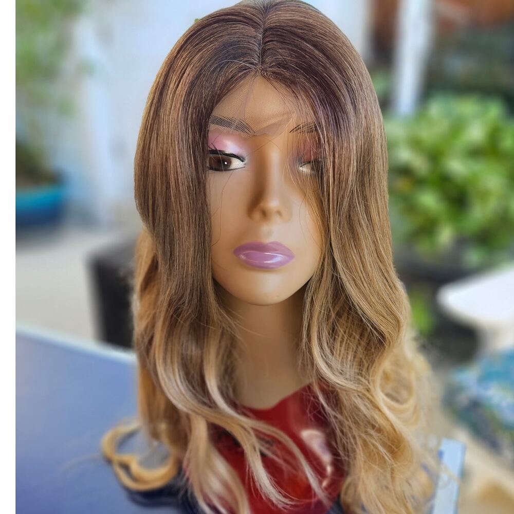 30" Wavy Wig Highlighted Quality Lace Part Middle Natural Hi Temp Resist JE-49